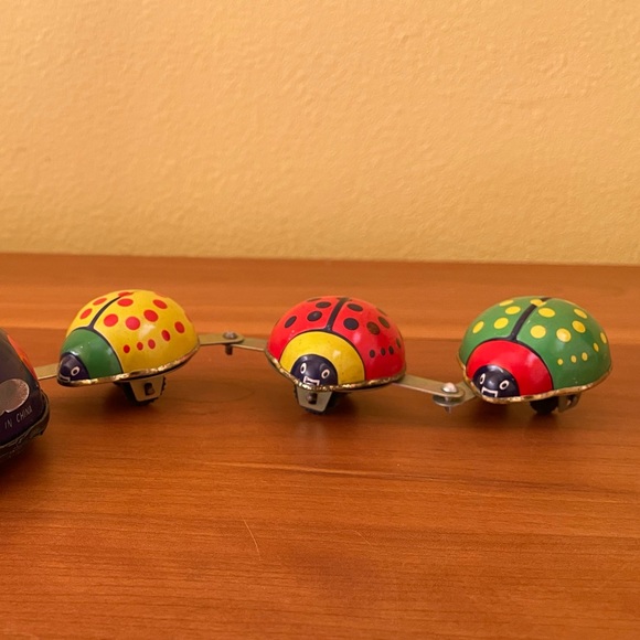 Vintage Tin Toy Lady-Bug Family Parade Wind-Up Collector Toy Blic 1970s - Picture 7 of 14